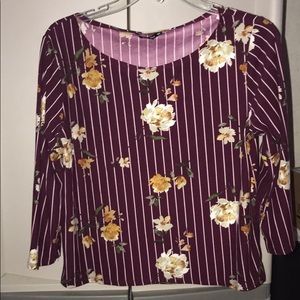 Women’s blouse w/stripes in flowers